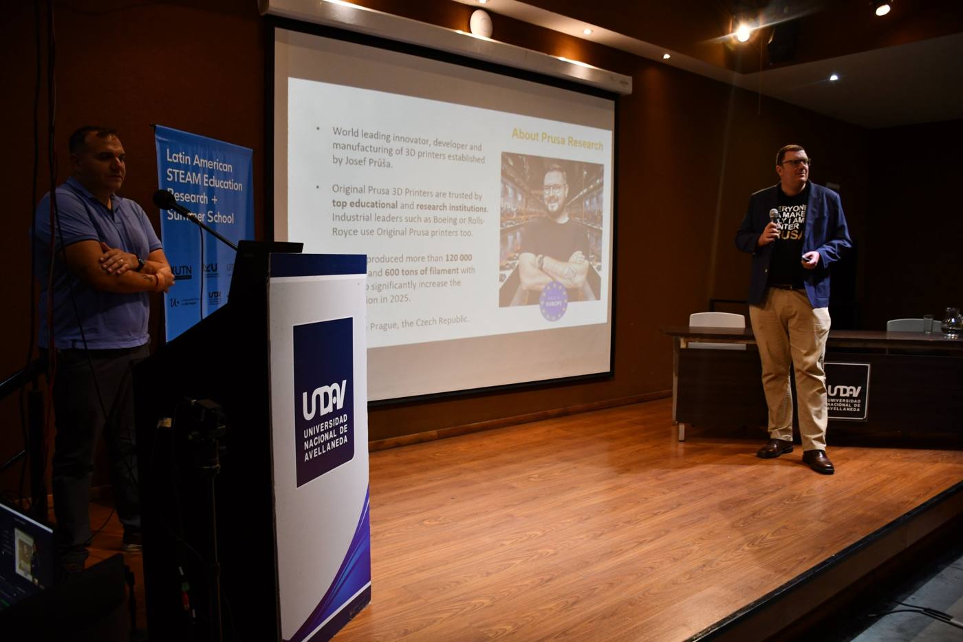 Charla sobre impresión 3D en educación