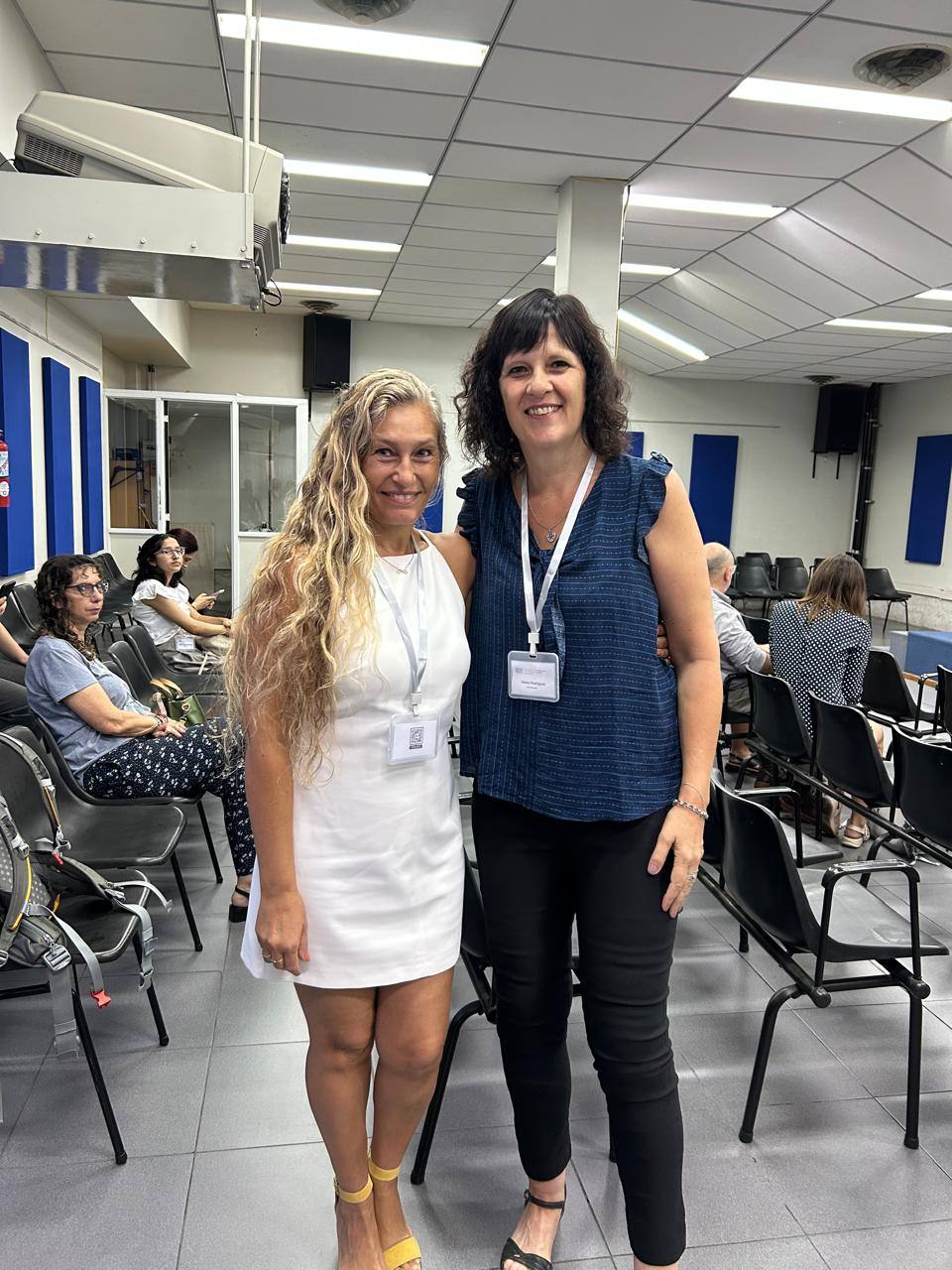 Participantes en el auditorio de UTN-FRA